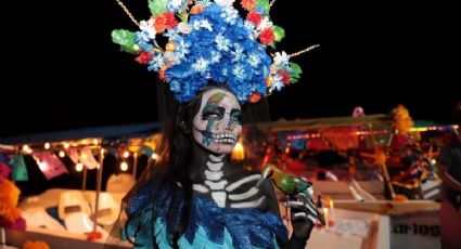 Ánimas pasean en lancha por la ría de Celestún