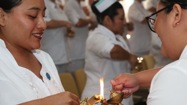 Enfermeras comparten luz con nuevas generaciones de la UADY