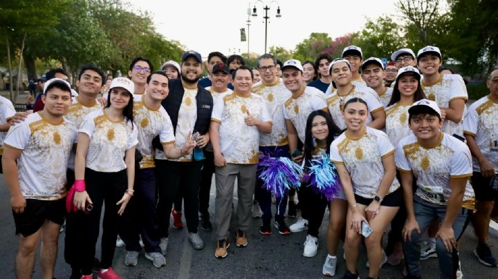 Joaquín Díaz Mena participa en la carrera del 103 Aniversario de la UADY: "es un orgullo", afirma el Gobernador