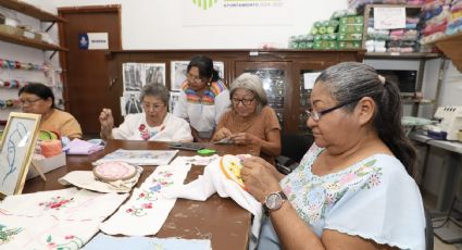 Mérida impulsa a emprendedoras de la industria textil