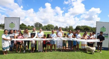 Concluye rehabilitación de campo deportivo en Mérida; te decimos dónde