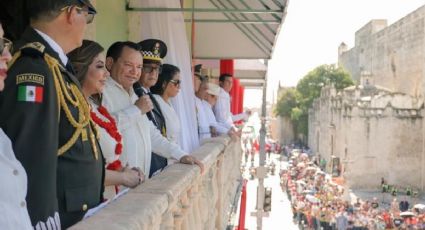 Desfile de Independencia en Yucatán destaca con más de 4,900 participantes