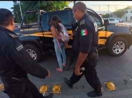 Se niega a pagar 156 pesos por un taxi de aplicación en Yucatán y termina detenida | VIDEO VIRAL