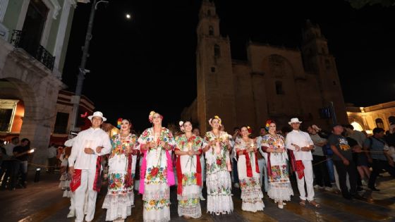 Cantan las mañanitas a Mérida en su 484 aniversario