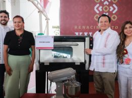 Impulsan el autoempleo en Yucatán: entregan equipos y herramientas a más de 100 emprendedores