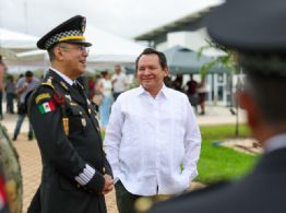 Huacho Díaz Mena, Gobernador de Yucatán donó su sueldo a Cuba
