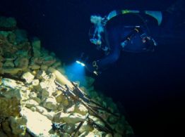Descubren arsenal histórico en cenote de Valladolid: hallan vestigios de la Guerra de Castas