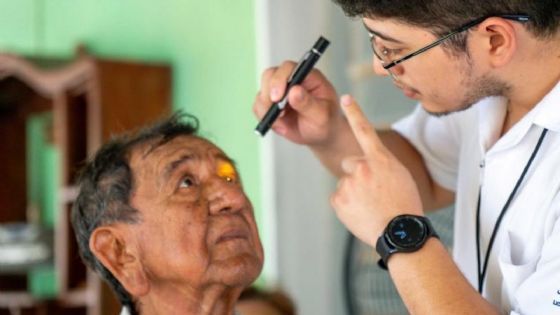 ¡Para verte mejor!: DIF Yucatán atiende salud visual de las personas mayores en todo el estado