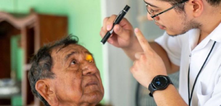¡Para verte mejor!: DIF Yucatán atiende salud visual de las personas mayores en todo el estado